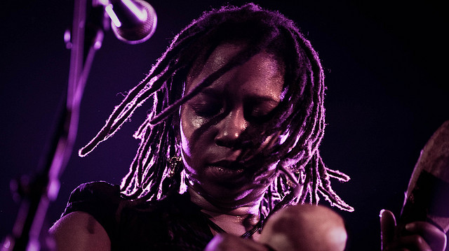 Zimbabwean singer and mbira player Chiwoniso Maraire dies at 37