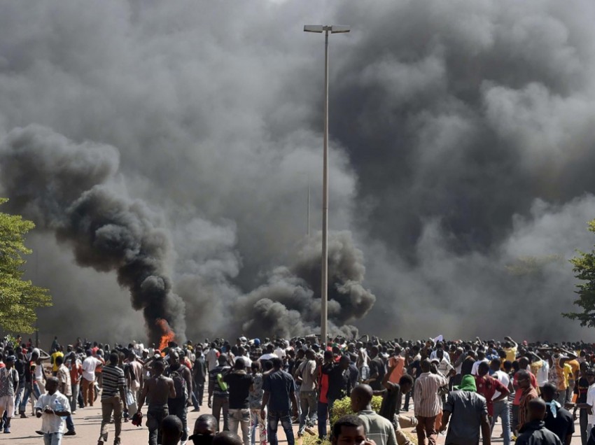 Burkina Fasos politischer Spießrutenlauf